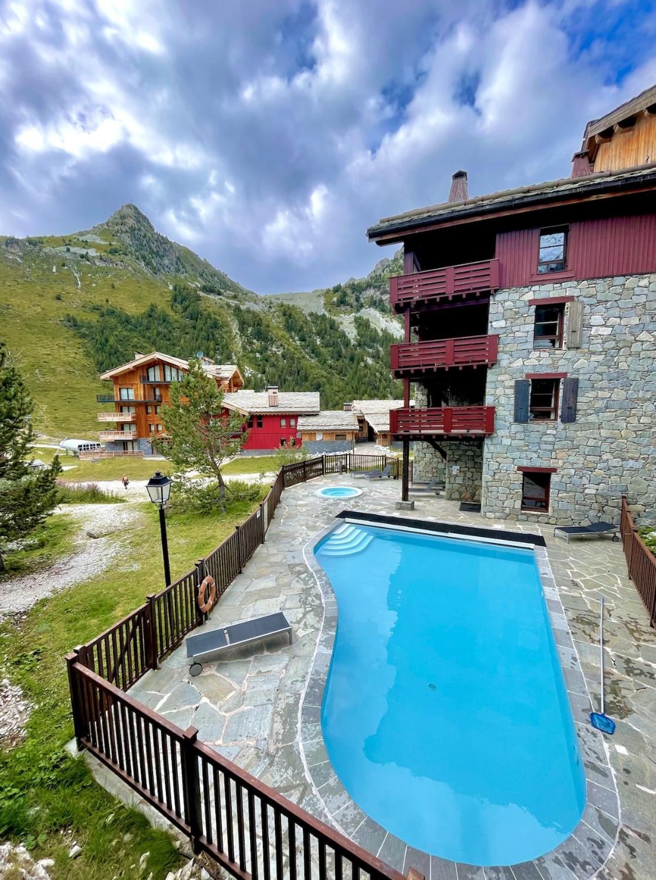 Arc 1950 - Appartement Moderne - Sauna Hammam Jacuzzi - 4 Personnes Les Arcs  Exterior foto